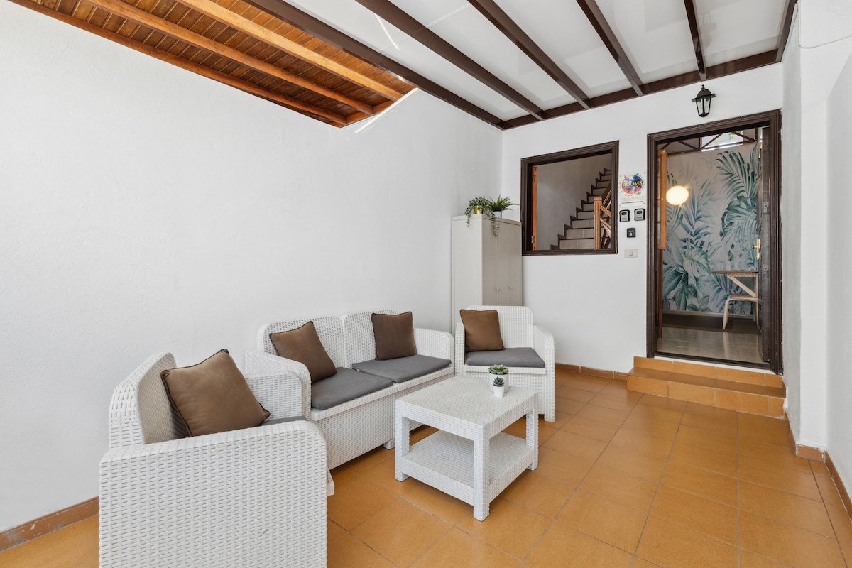 57bd8481-b978-4501-8d0a-c3027eb60b56