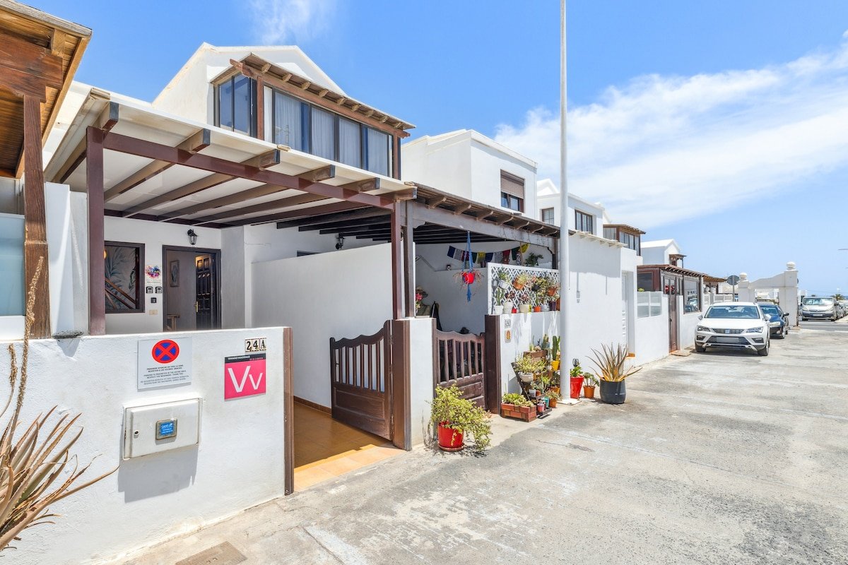 932cfca5-8132-42ba-9732-53b3568e3dcd