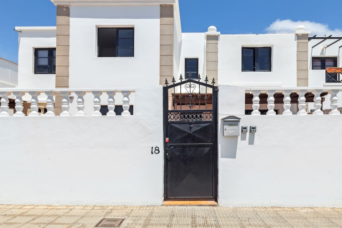 da07eeaf-f58c-4ac4-a2e6-2a98516ad0f6 (2)